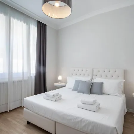 Duomo Prestige By Mmega Apartment Florence